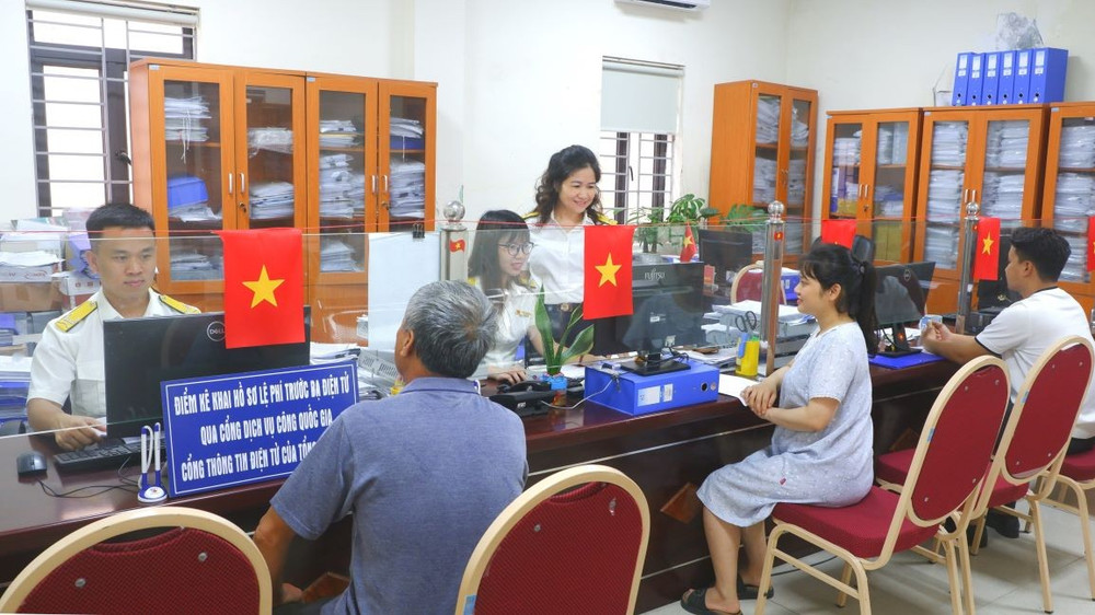 Bãi bỏ nhiều thủ tục thuế