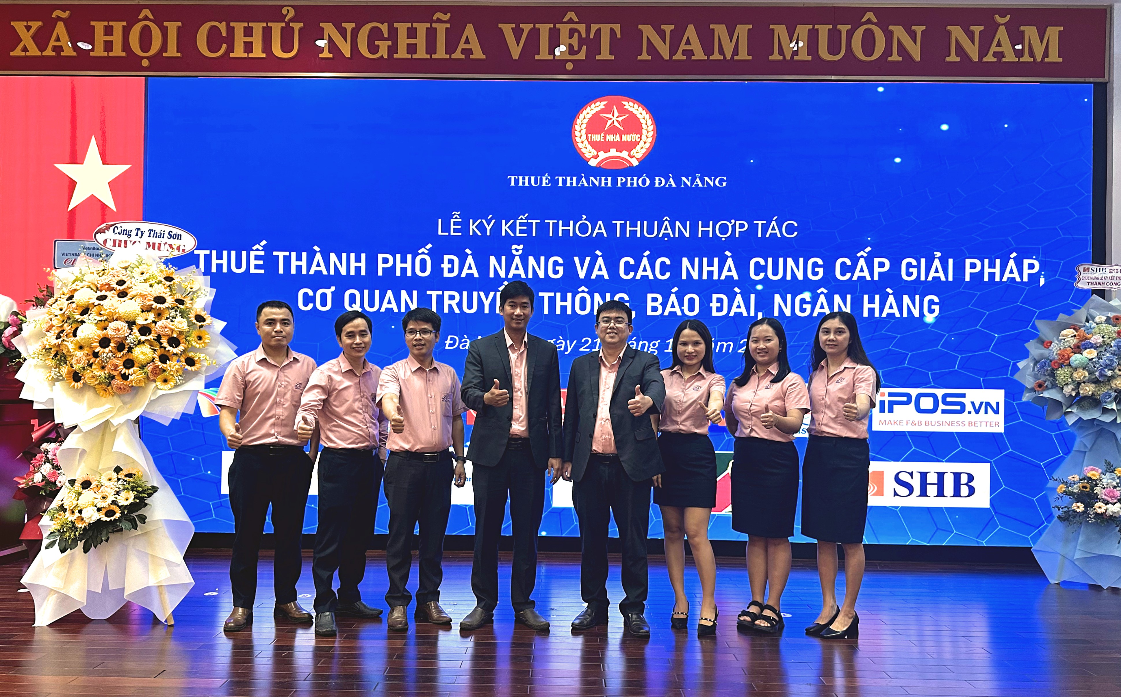 Đội ngũ chuyên viên hỗ trợ