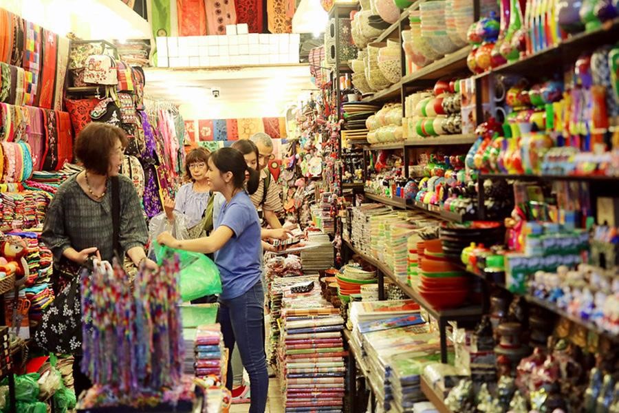 Gần 13.700 hộ kinh doanh nộp thuế khoán chuyển đổi sang kê khai thuế