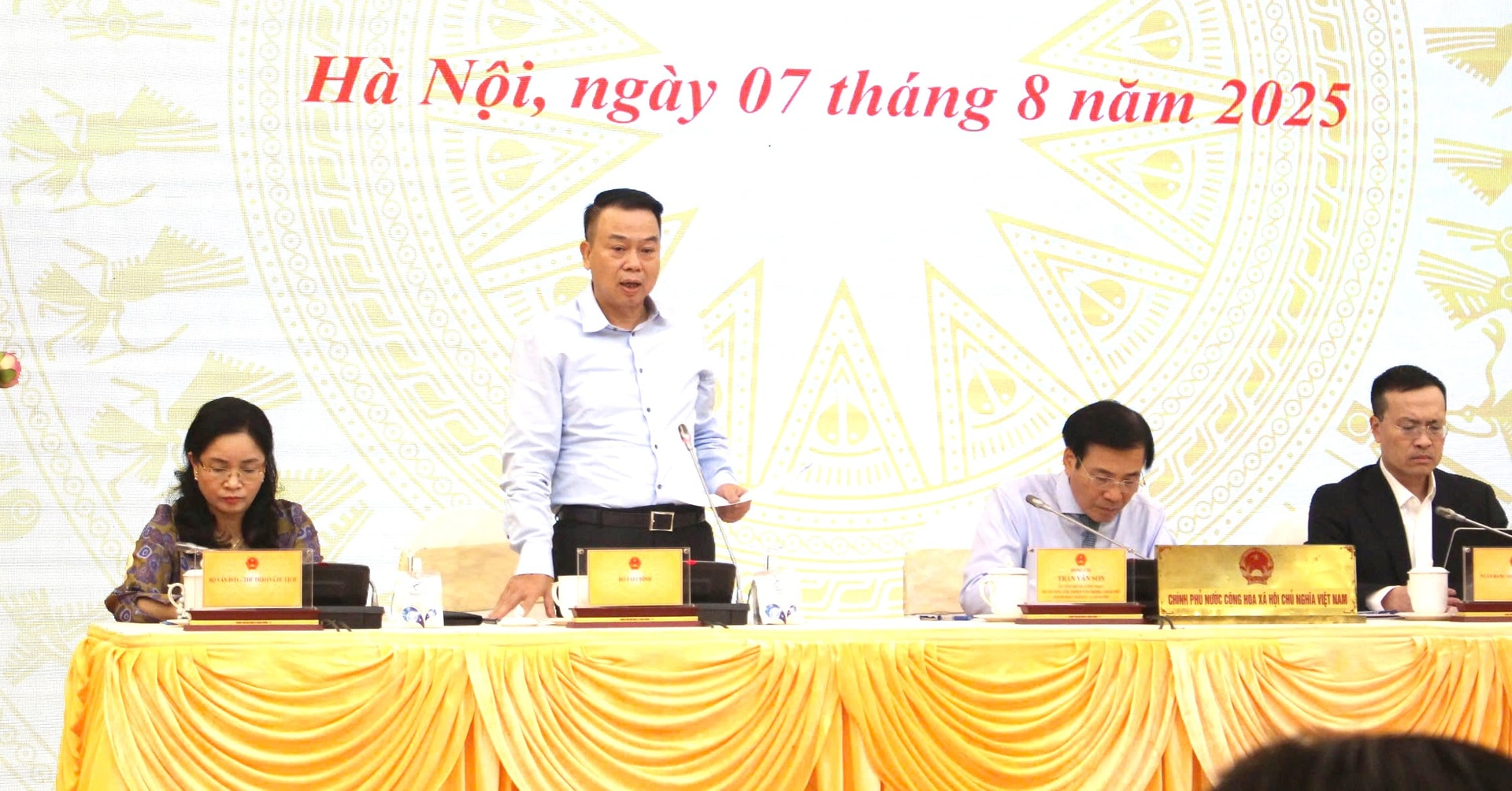 Không nâng giảm trừ gia cảnh với Hà Nội, TPHCM do khó triển khai